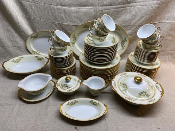 MEITO 食器セット　② Vintage 90 Piece Hand Painted Floral Meito China Set - Etsy 食器