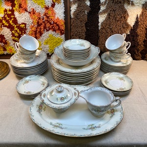 Vintage Grace China 50 Piece Dinnerware Set From Japan