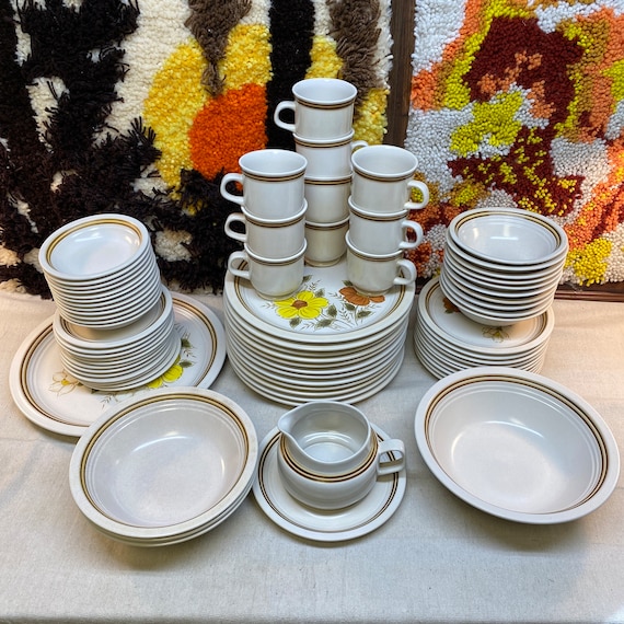 Vintage 74 Piece Woodberry Painted Meadow Stoneware Collection