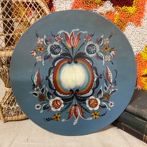 Vintage 12&quot; Rosemaling Hand Painted Norwegian Style Wood Plate