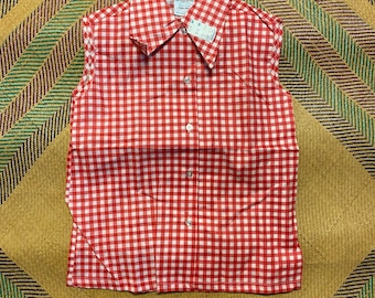 Vintage women's Carol Evans size 8 red and white checkered sleeveless blouse