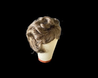 Vintage Mid Century Modern Wig and Carrier