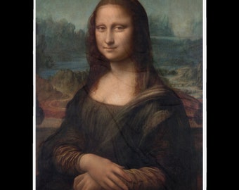 Puede incluir: Un retrato pintado de una mujer con una suave sonrisa. Tiene el pelo largo y oscuro y lleva un vestido oscuro de escote bajo. El fondo es un paisaje con un cielo brumoso y montañas.