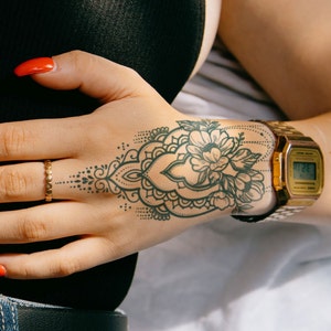White Henna Stickers Mehndi Flower Hand Womens Tattoo Kit Wedding Shadi  Lace Art 