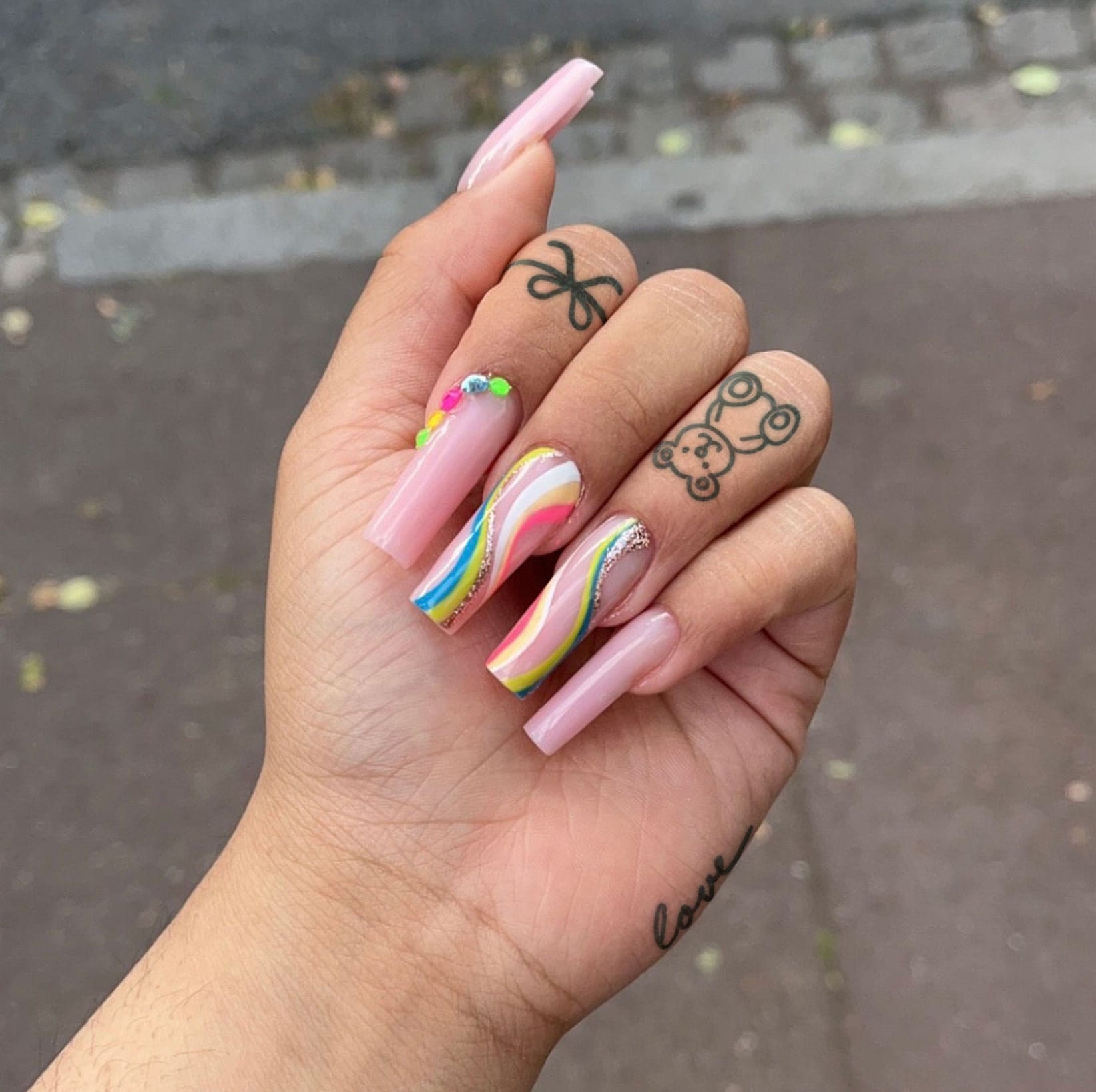 13 Elegant Finger Tattoos You Wont Regret in 10 Years  SheKnows