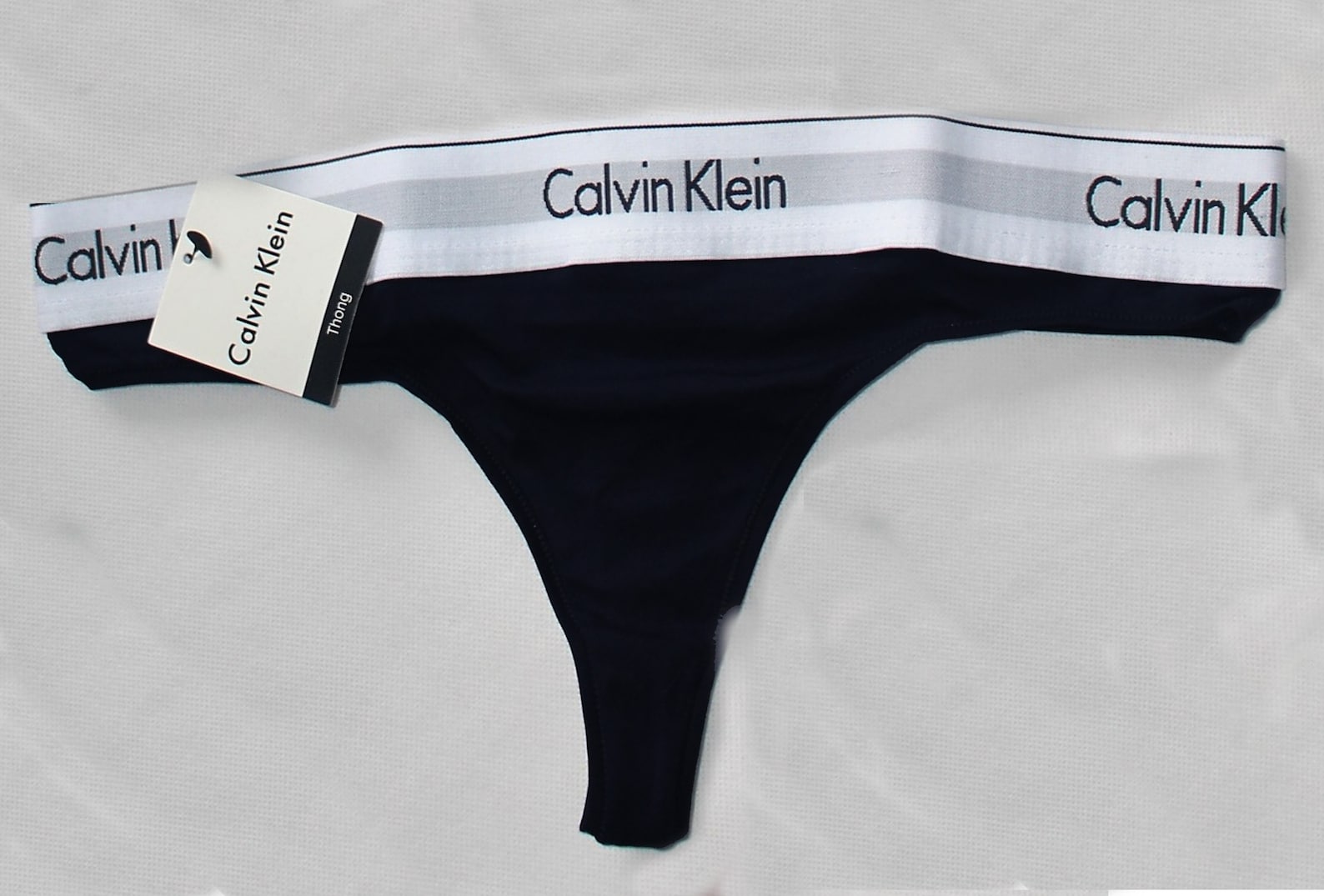 Стринги calvin klein. Стринги calvin klein зеленые. str ck850.