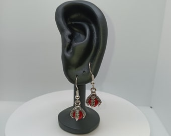 Drachenklauen Perlenohrringe: Gothic Fantasy Schmuck