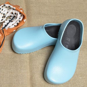 hipster clogs