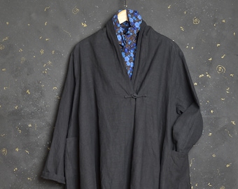 Vintage mujeres chaqueta de lino negro asimétrico Lagenlook Cape Trench Boxy Loose Fit Cardigan peculiar kimono ropa de trabajo Hobo Chore abrigo japonés