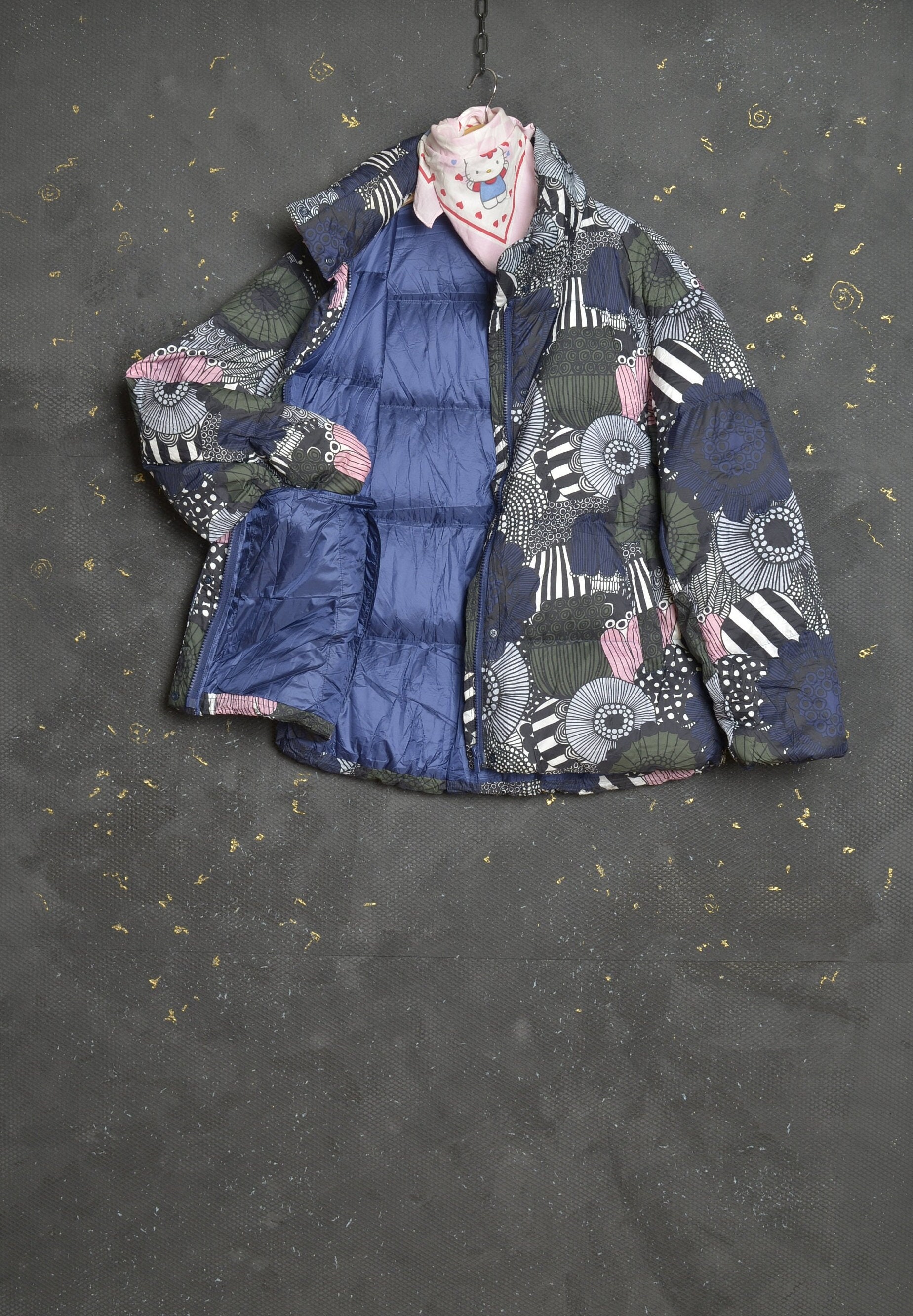Vintage Marimekko Uniqlo Ultra Light Down Jacket Women S/M Vintage Marimekko Uniqlo Ultra Light Down Jacket Women S/M