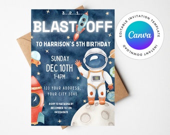 Puede incluir: Una invitación de cumpleaños de temática espacial azul y blanca con un cohete, un astronauta y estrellas. El texto dice "3...2...1... BLAST OFF TO HARRISON'S 5TH BIRTHDAY SUNDAY DEC 10TH 1-4PM 123 YOUR ADDRESS, YOUR CITY 3045 RSVP TO NATASHA BY DECEMBER 1ST ON 0412345678".