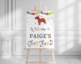 Puede incluir: Bienvenido a la primera fiesta de Paige! Un cartel blanco con confeti de colores y una ilustración de piñata. El texto del cartel está en una fuente festiva.