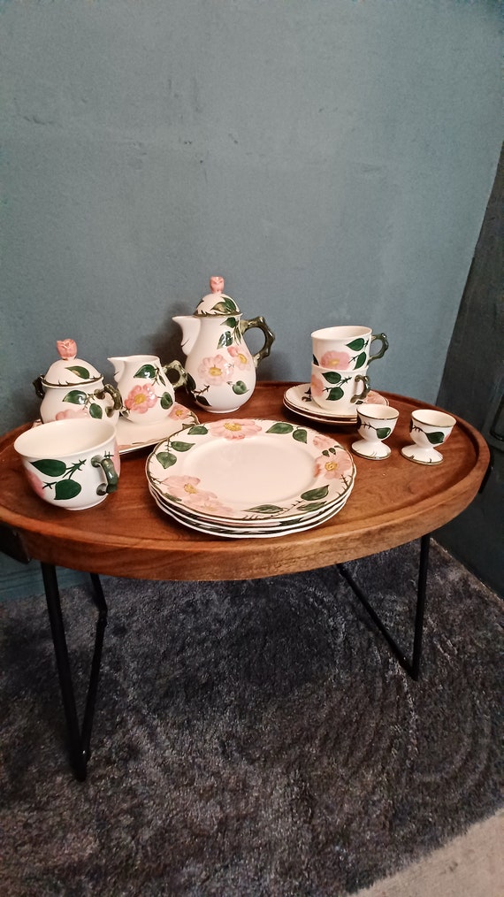 Vintage Villeroy & Boch Wild Rose Tea Cup and Saucer Set Vintage Villeroy & Boch Wild Rose Tea Cup and Saucer Set