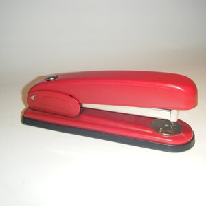Beautiful Novus B6 stapler Tucker from the 70s