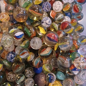 Beautiful rare vintage marbles. Glass marbles random selection of 10 pieces with diameters of 16-25 mm.