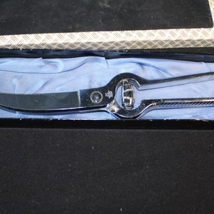 High-quality poultry shears from F.Herder A. SN Solingen Germany. In the original box.