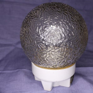 Rare lampe Flush Mount Brain Ball probablement de la RDA image 1