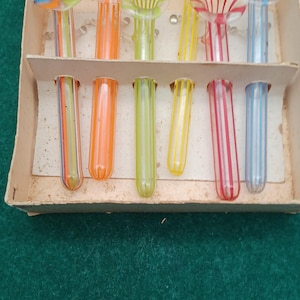 Wonderful set of Mid Century Lauscha table vases, glass vases, thread glass.