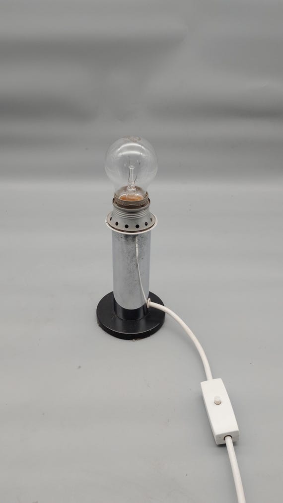 Vintage Tischlampe / Nachttischlampe Chrom Mid-Century 70er Jahre Space Age