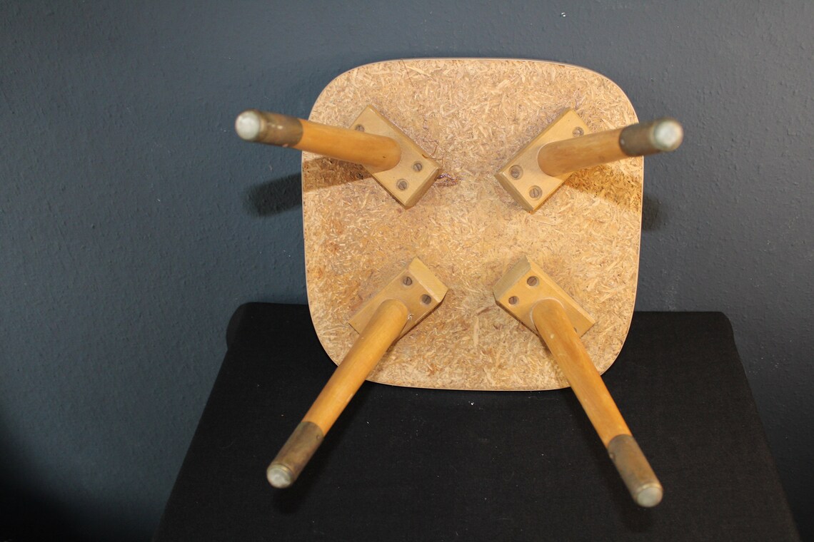 Schöner Mid Century Beistelltisch Blumenhocker, foto 4 di 5