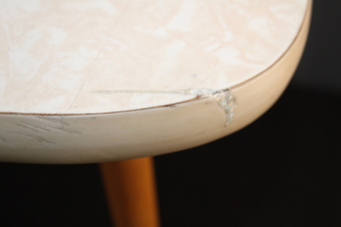 Schöner Mid Century Beistelltisch Blumenhocker, foto 3 di 5