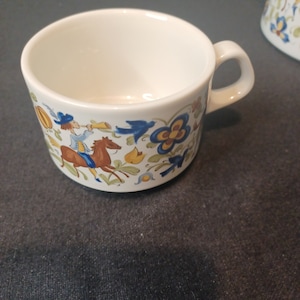 Villeroy & Boch Troubadour Ergänzungsteile. Tassen, Kaffeekanne, Krug 3. kleine Tasse