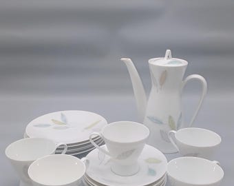 Vintage supplementary pieces Rosenthal Raymond Loewy, Form 2000 Colorful Leaves Country House Retro Design, coffee cup, coffee pot, cake plate
