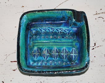 Italian Vintage Rimini Blue Ceramic Ashtray by Aldo Londi for Bitossi Italy 747