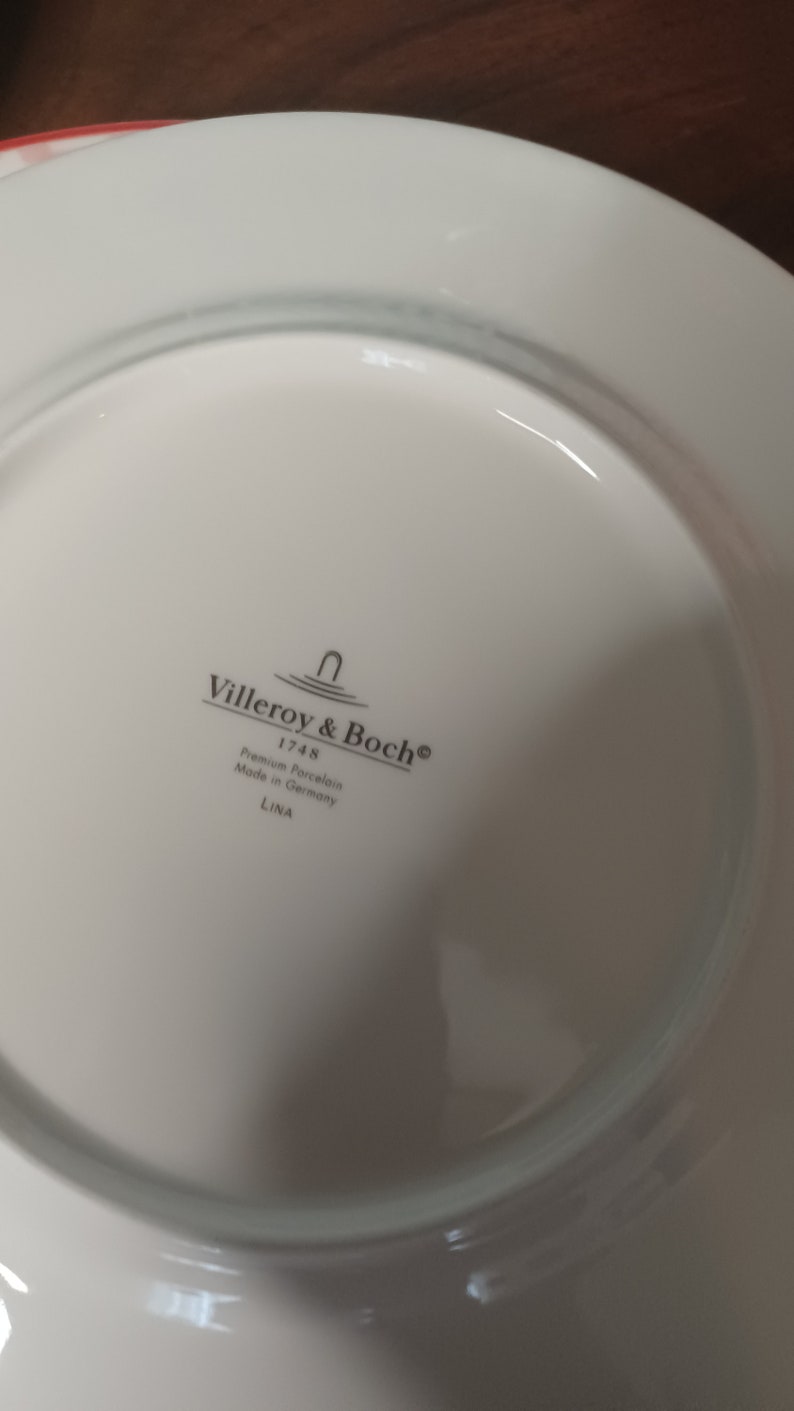 Villeroy & Boch Lina Teller in rot, blau und rosa. Bild 5