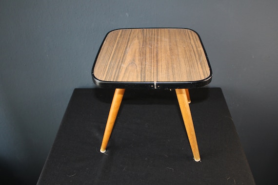 Mid Century Beistelltisch, Blumenhocker in Braun, Holzoptik