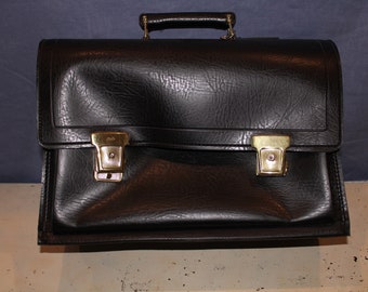 Great Mid Century Briefcase 515 by Ivoli in black leather NOS