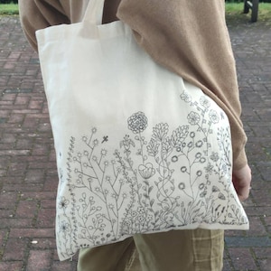 Jutebeutel, Tragetasche, Stofftasche, Henkeltasche, nachhaltige Einkaufstasche, Tasche für den Alltag