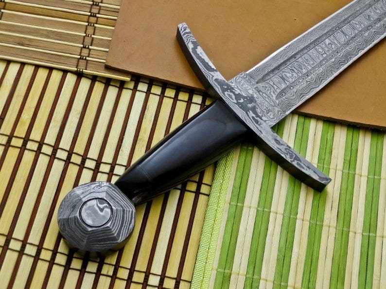 38 inches Damascus steel handmade vikings sword battle ready Damascus steel guard and pommel Rose wood handle.