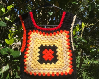 60&#39;s/70&#39;s Vintage Inspired Crochet Granny Square Vest (SMALL)