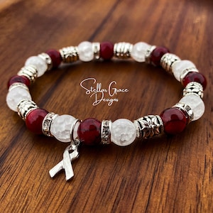 Bracelet élastique de sensibilisation au cancer de la tête et du cou| Perles de quartz bourgogne et blanc de 8 mm 6,75 po. | Cadeau bijoux en pierres précieuses