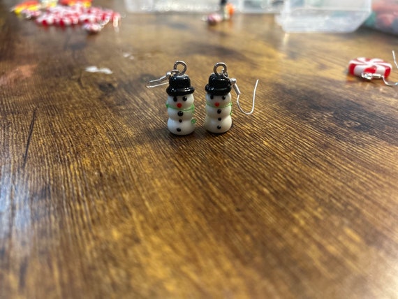NEW Christmas peppermint snowman earrings