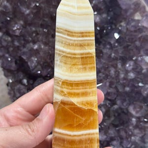Orangen Calcit Turm