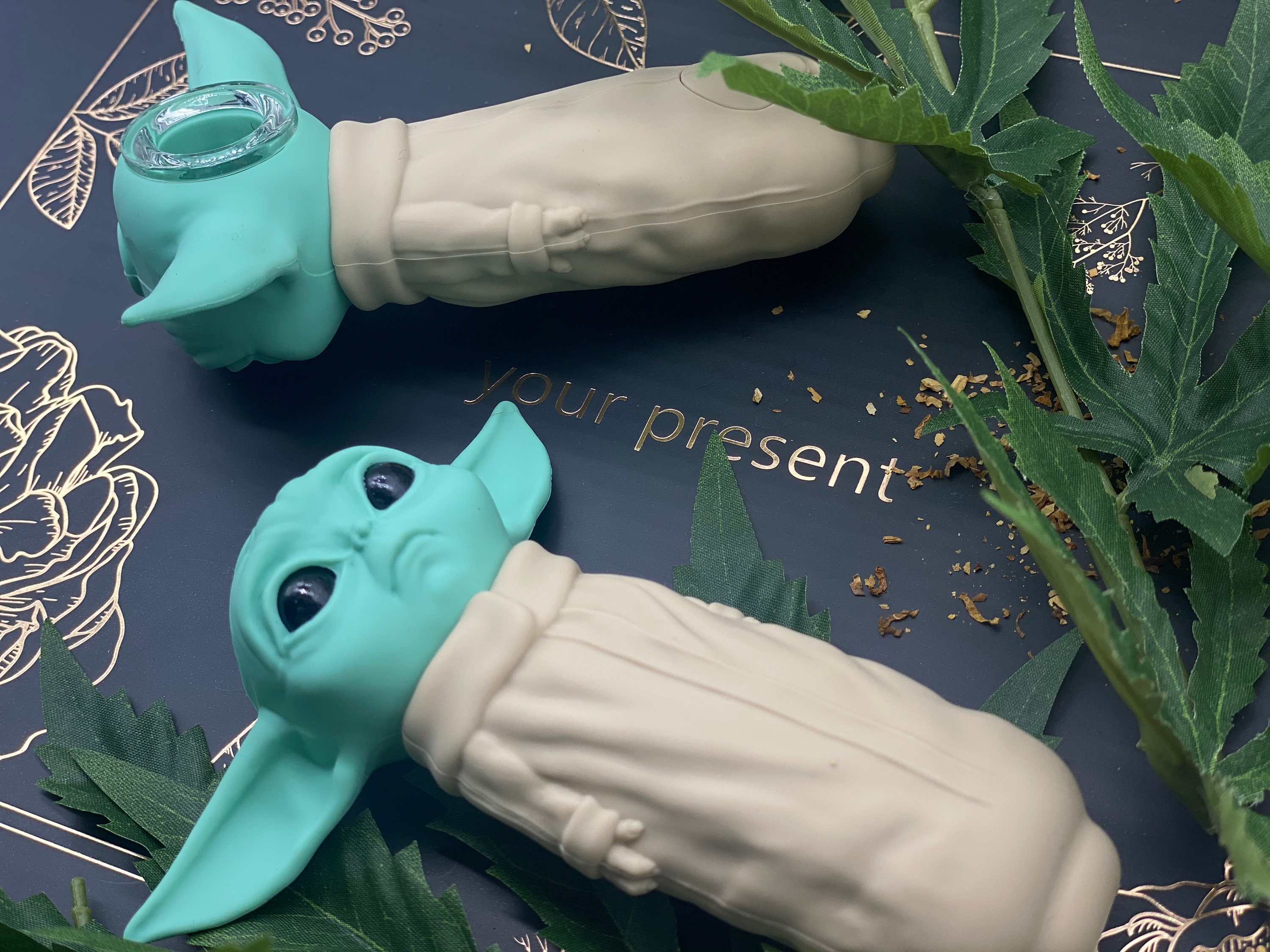 StarWars Baby Yoda Smoking Pipe Silicone & Glass Pipe Etsy