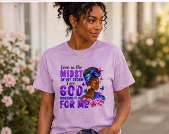 T-shirt God Works It Out For Me, chemise chrétienne inspirante, t-shirt noir portrait de femme, cadeau afro-américain Faith in the Storm