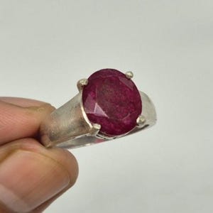 Handmade Ruby Ring, Ruby gemstone Ring, Women's ring, gemstone ring, silver ring, ruby, silver ring, jewellery gift, men's ring, handmade jewellery, boho ring, adjustble ring, promise ring, statement ring, everyday silver ring, unique ring, simple ring, simple ruby ring, partywear ring, gifts for friend, 925 sterling silver ring, 925 ring, gifts for her, mother's day gift, ruby jewellery, faceted ruby, oval ruby, polished ruby ring, ruby cut ring ,silver ring , gemstone ring handmade silver ring