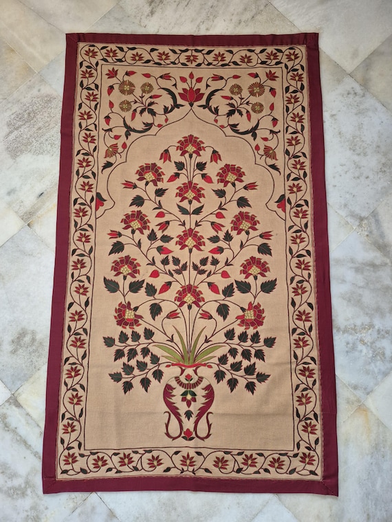 Handmade Embroidery Mughal Floral Tapestry Wallhanging, Suzani Textile, Floral Indian Embroidered, Silk Thread Embroidery Wallhanging, Decor