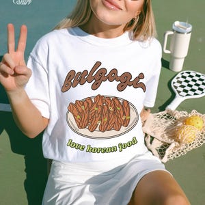 プルコギ、韓国料理、Kポップの服、韓国ドラマのTシャツ、快適な色1717