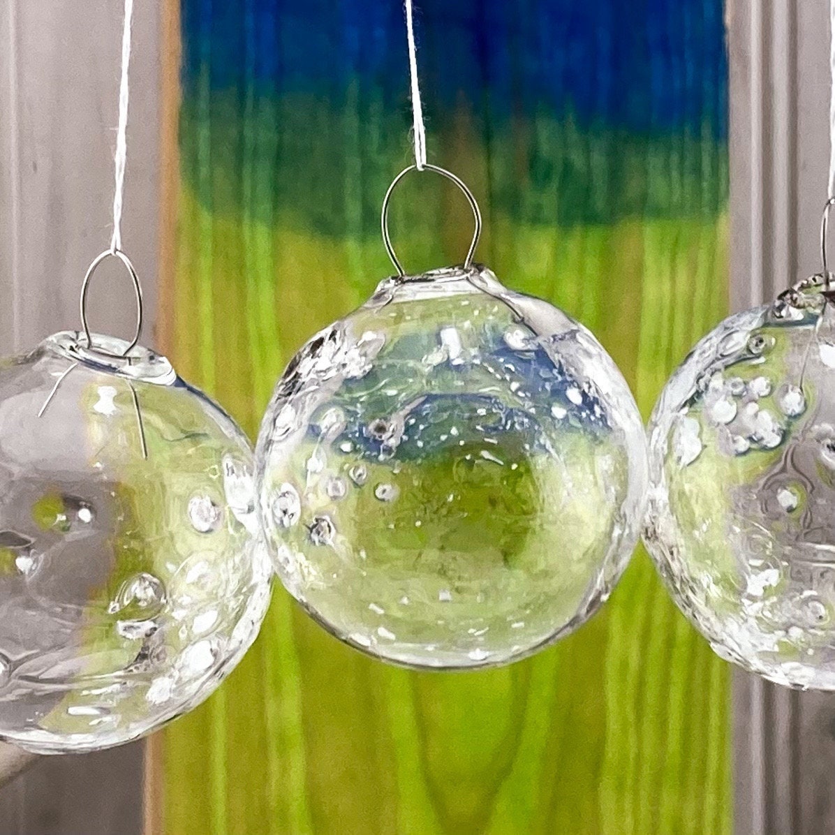 4 Stück Glaskugeln 10 Cm – Zum Befüllen – Mit Organzaband Zum Aufhängen – Deko Für Teelichter, Blumen, Federn – Vorsicht Bei Offener Flamme Glasornament Befüllbar