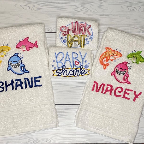 Baby Sharks Towels, Kids Bathroom Decor, Kids Bathroom Set, Personalized Kids Bath Towels, Monogrammed towels, Personalized Gifts