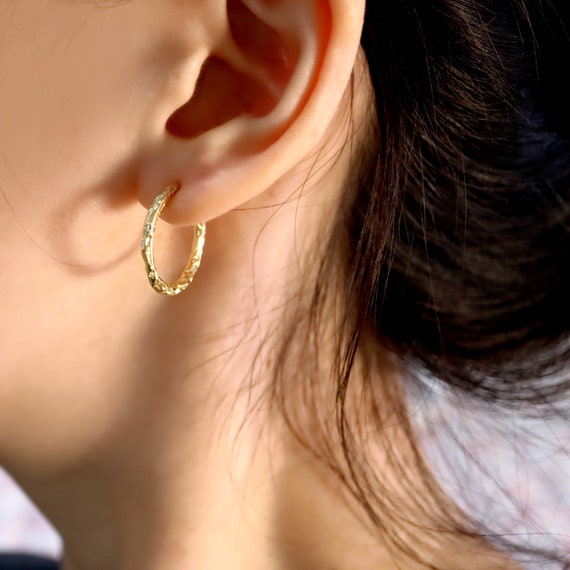 Aesthetic hoop earrings best sale