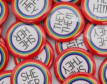 Pronoun pins in bulk packs. 25mm/1 inch diameter.