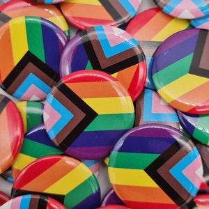 Pride pins badges in bulk packs. 25mm/1inch.