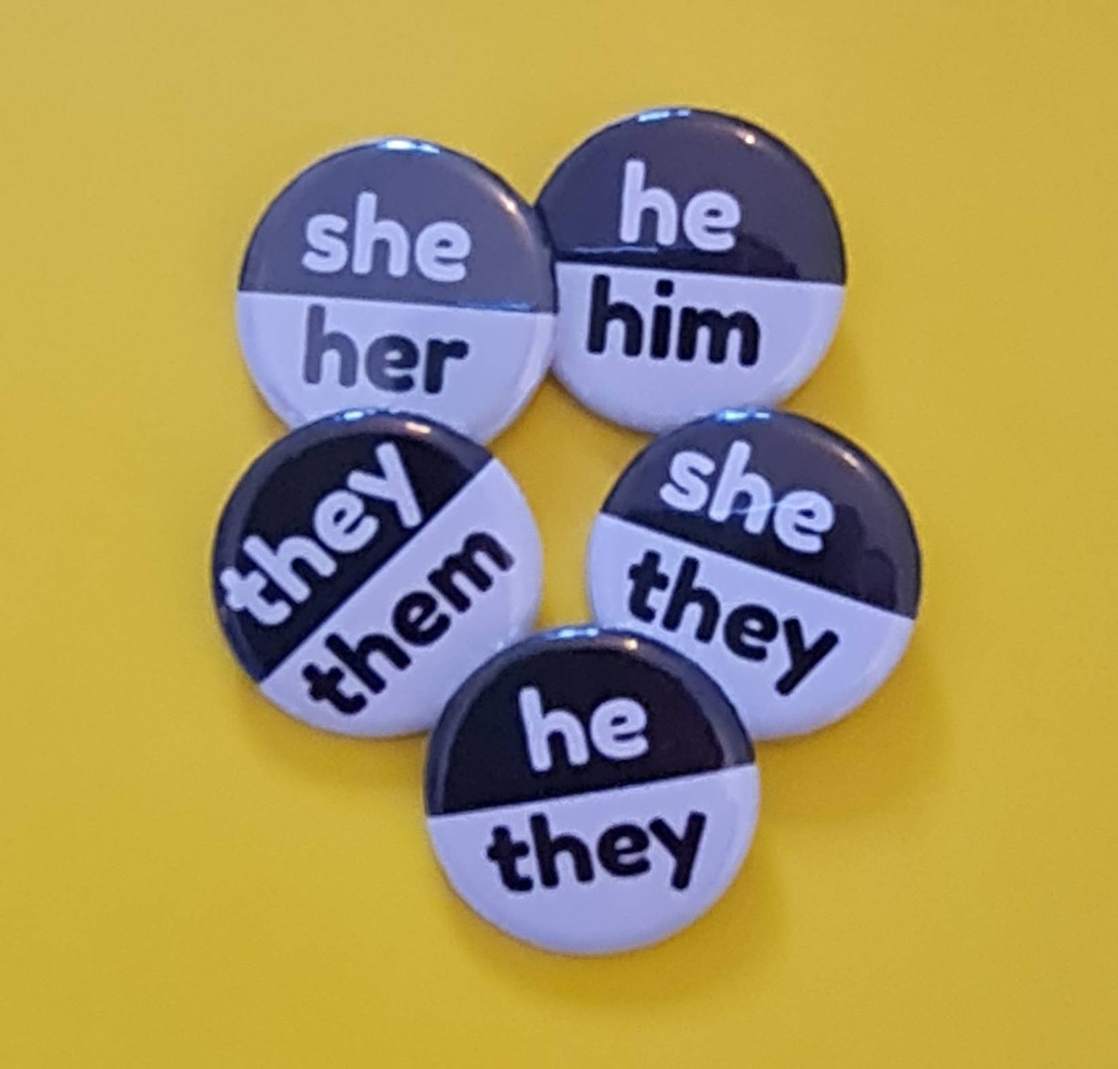 Bulk pack of pronoun badges 25mm your choice of pronouns Etsy
