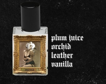 PROTÉGÉ // Black Orchid, Black Violet, Black Leather, Plum, Peach, Peony, Violet, Vanilla, Patchouli,  Amber Musk // Dark Academia Perfume
