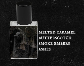 ÁNGEL DE LA MUERTE // Caramelo derretido, caramelos de caramelo, brasas de humo, cenizas de fuego, pachulí negro, clavo, sándalo, incienso dulce